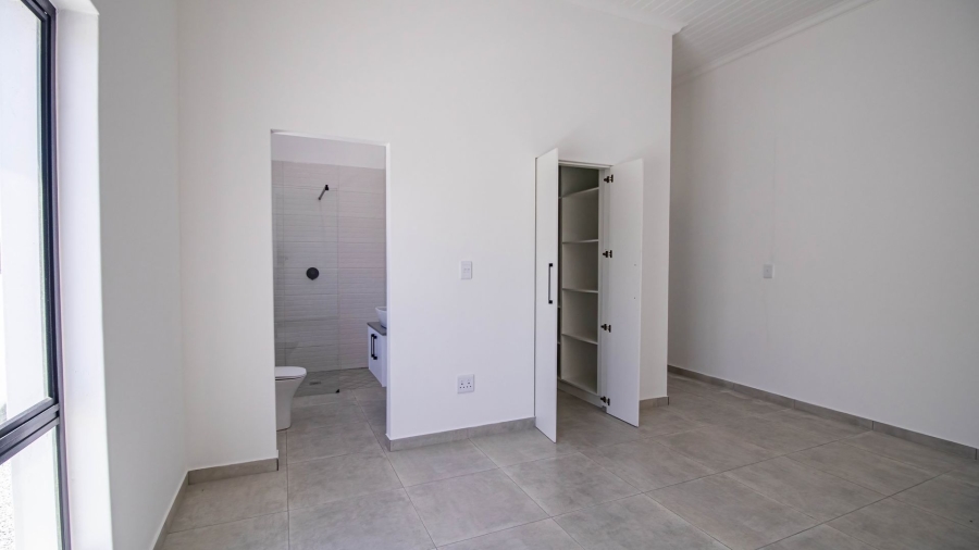 4 Bedroom Property for Sale in Atlantic Sands Private Estate Western Cape